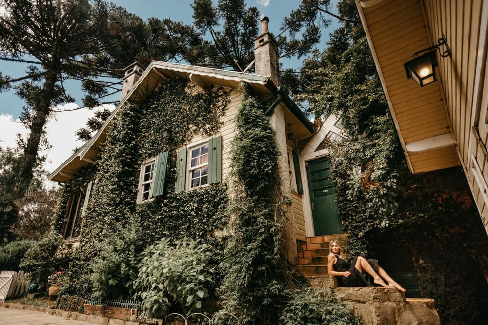 Garage door services in Somers